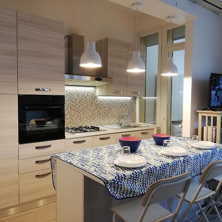 Appartamento Scilla Monolocale - Sulla Spiaggia Di Rimini Bagian luar foto